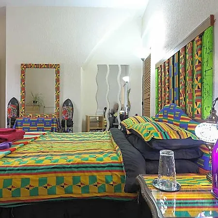 Pensión Digs 5*