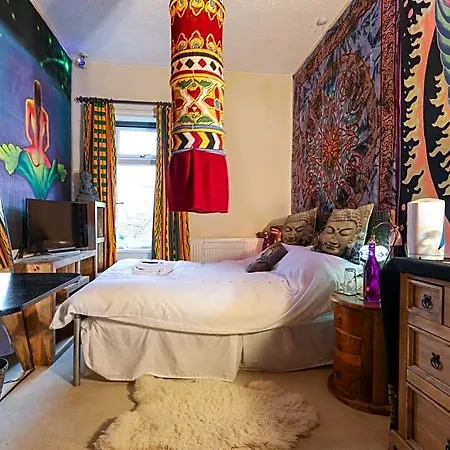 Digs Pensión 5*