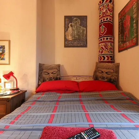 Digs 5* Bradford (West Yorkshire)